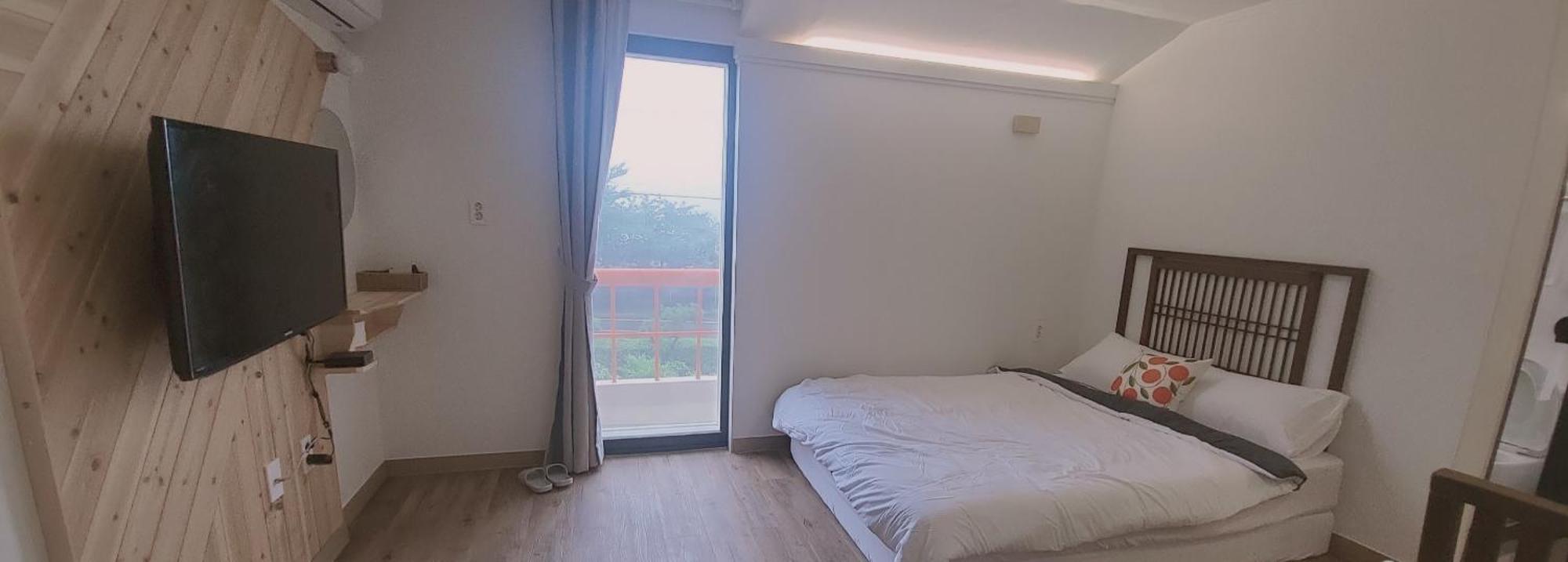 Jeju Soroan Pension ซอกวีโพ ภายนอก รูปภาพ